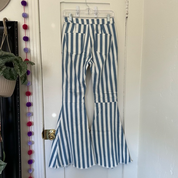 NWOT Striped Bell Bottom Demin Jeans - Picture 4 of 8